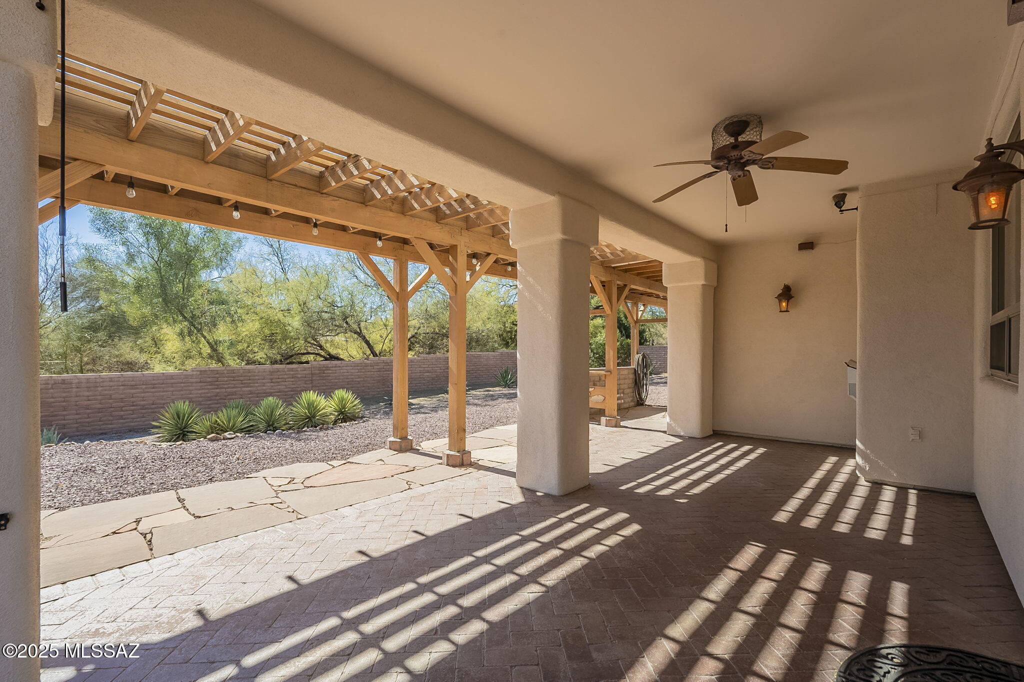 1449 W Calle Del Mito