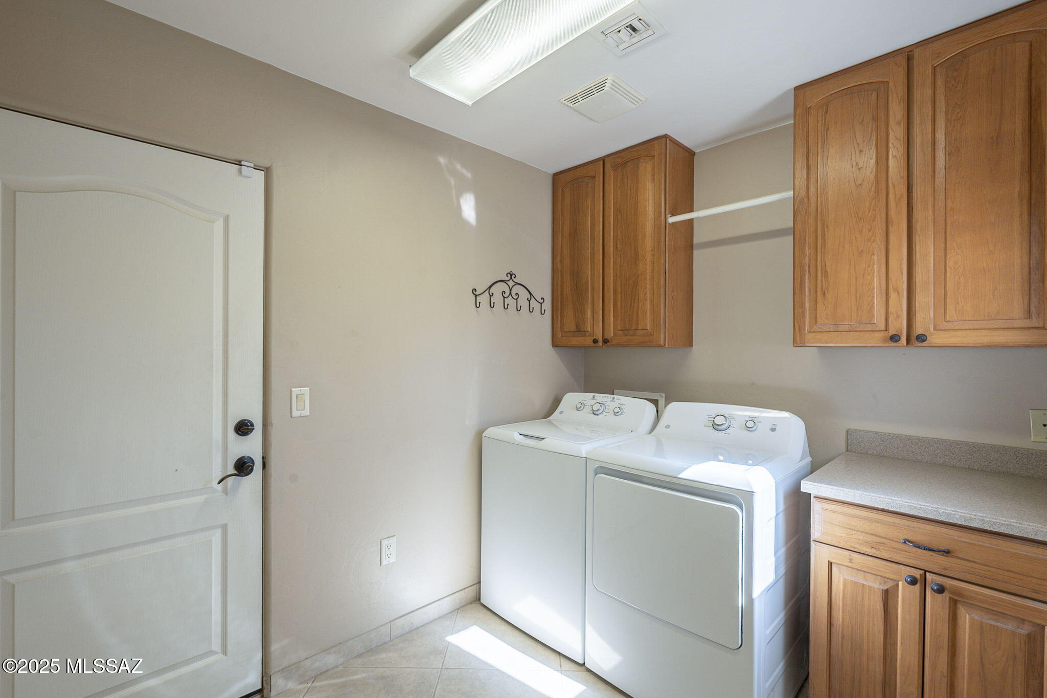 1449 W Calle Del Mito