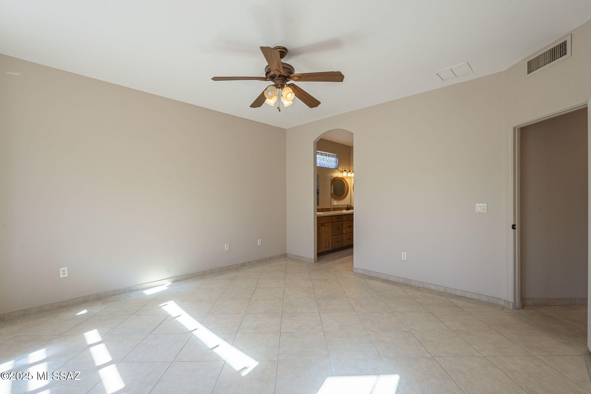 1449 W Calle Del Mito