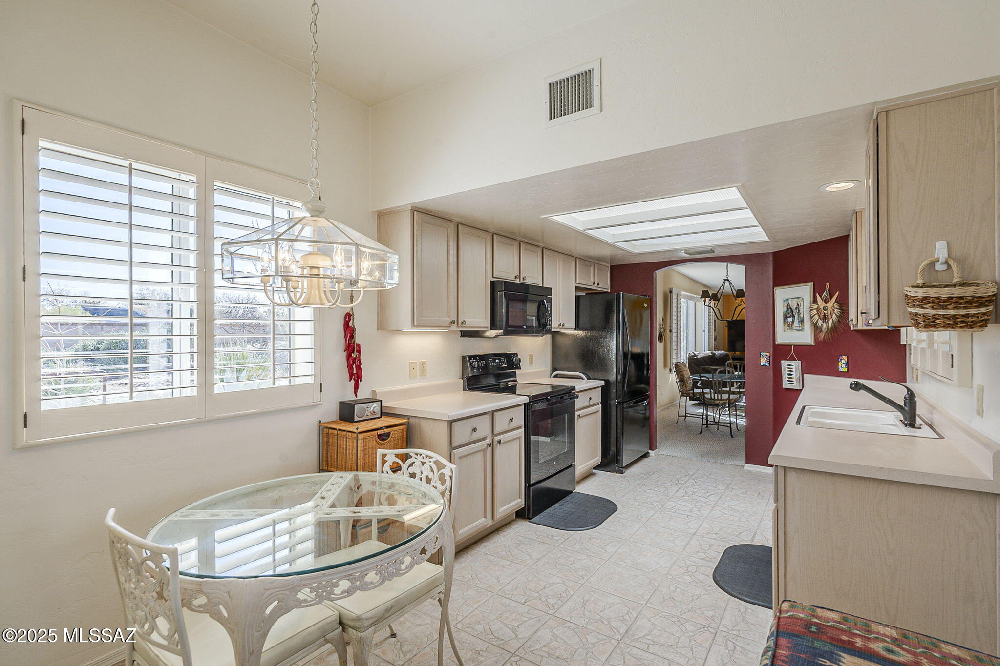 992 W Camino del Arrendajo