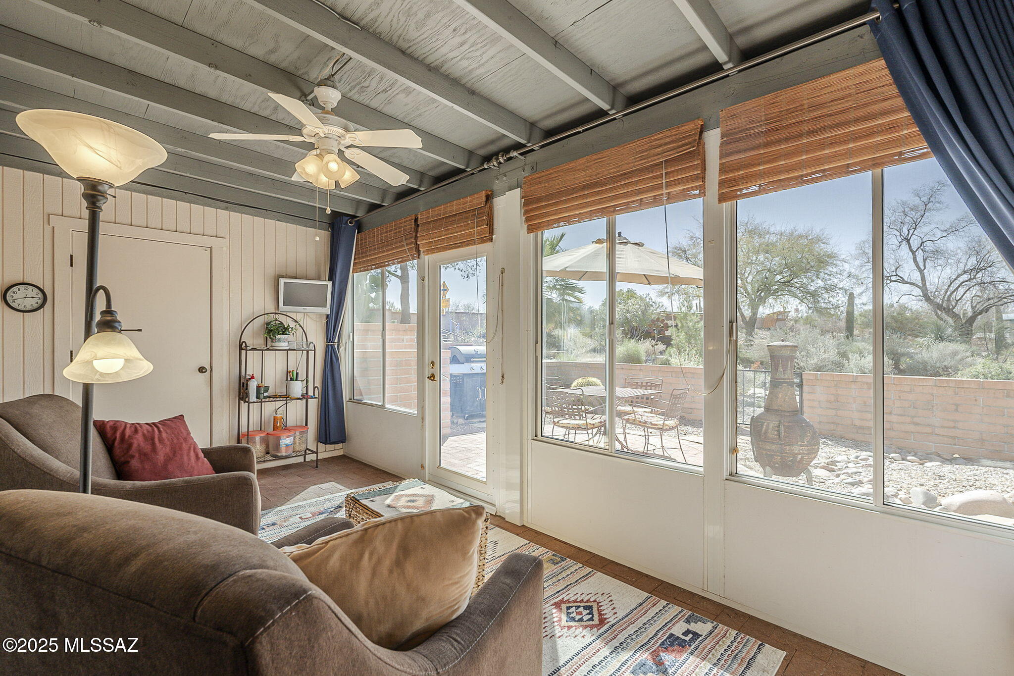 992 W Camino del Arrendajo