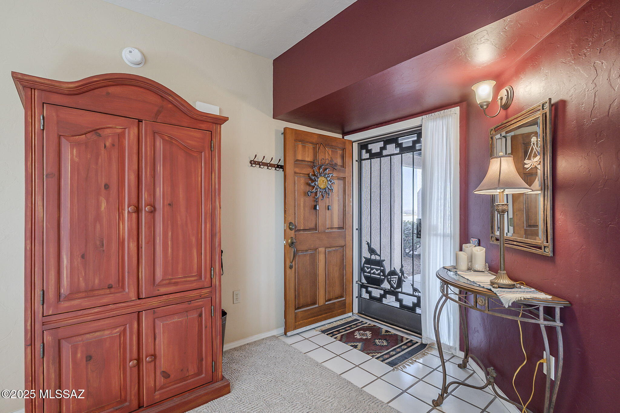 992 W Camino del Arrendajo