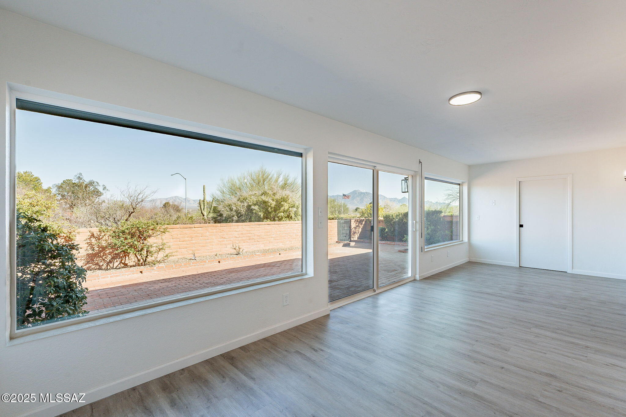 723 S Camino del Monte