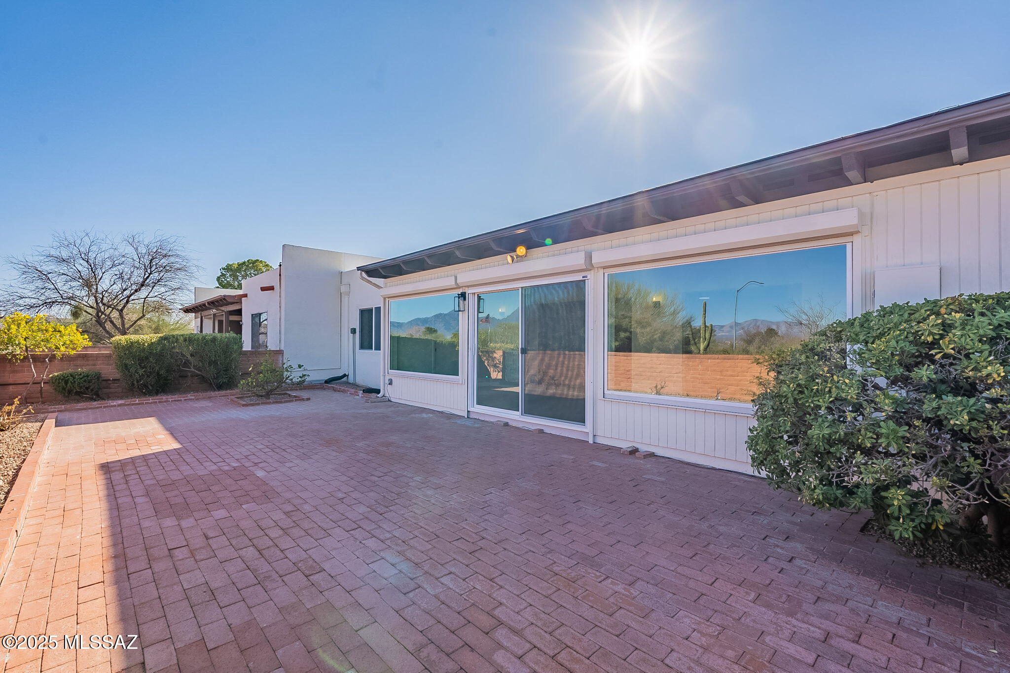 723 S Camino del Monte