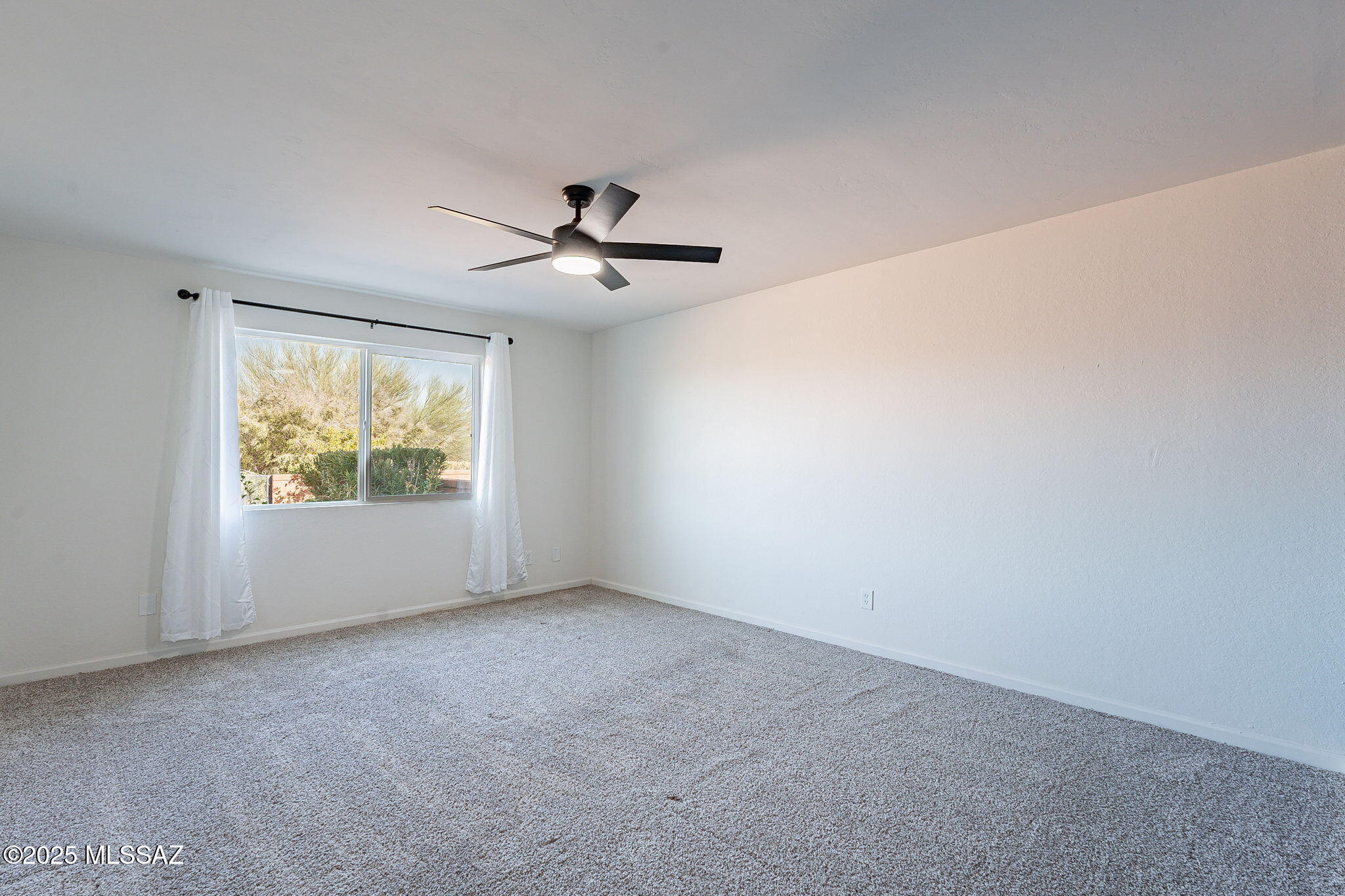 723 S Camino del Monte