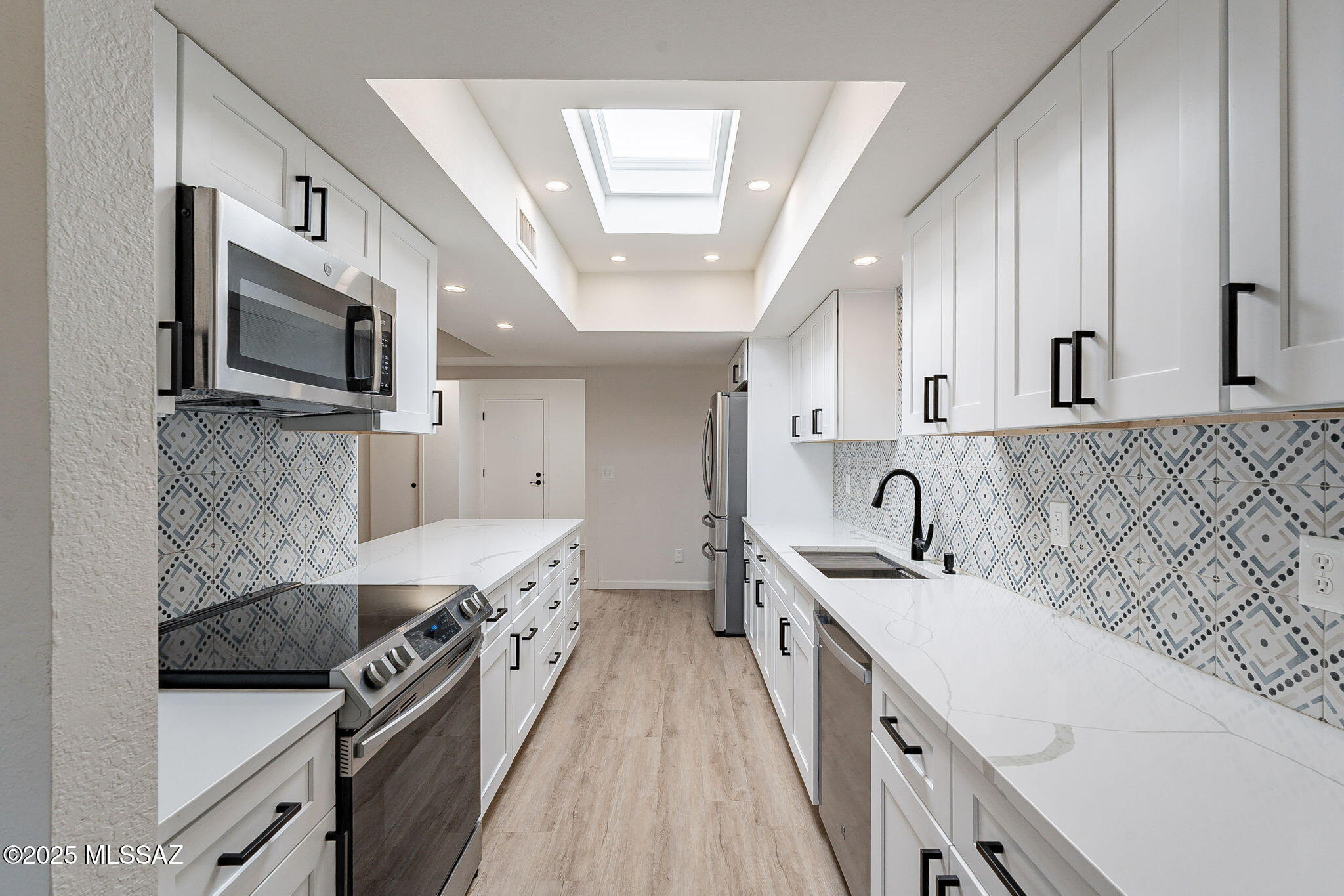 723 S Camino del Monte