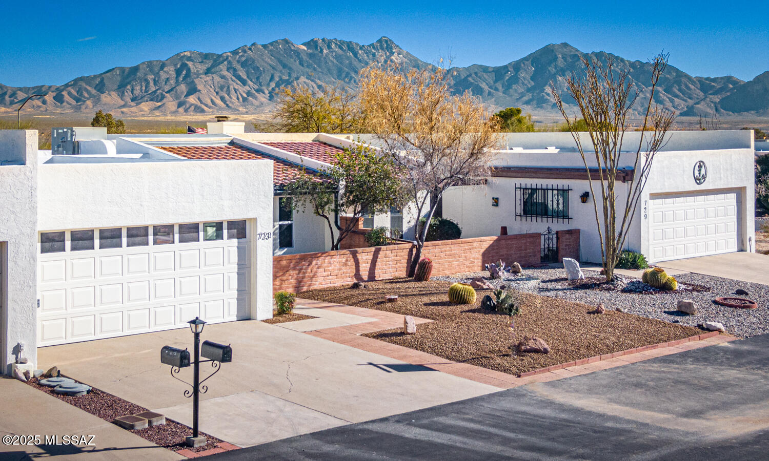 723 S Camino del Monte