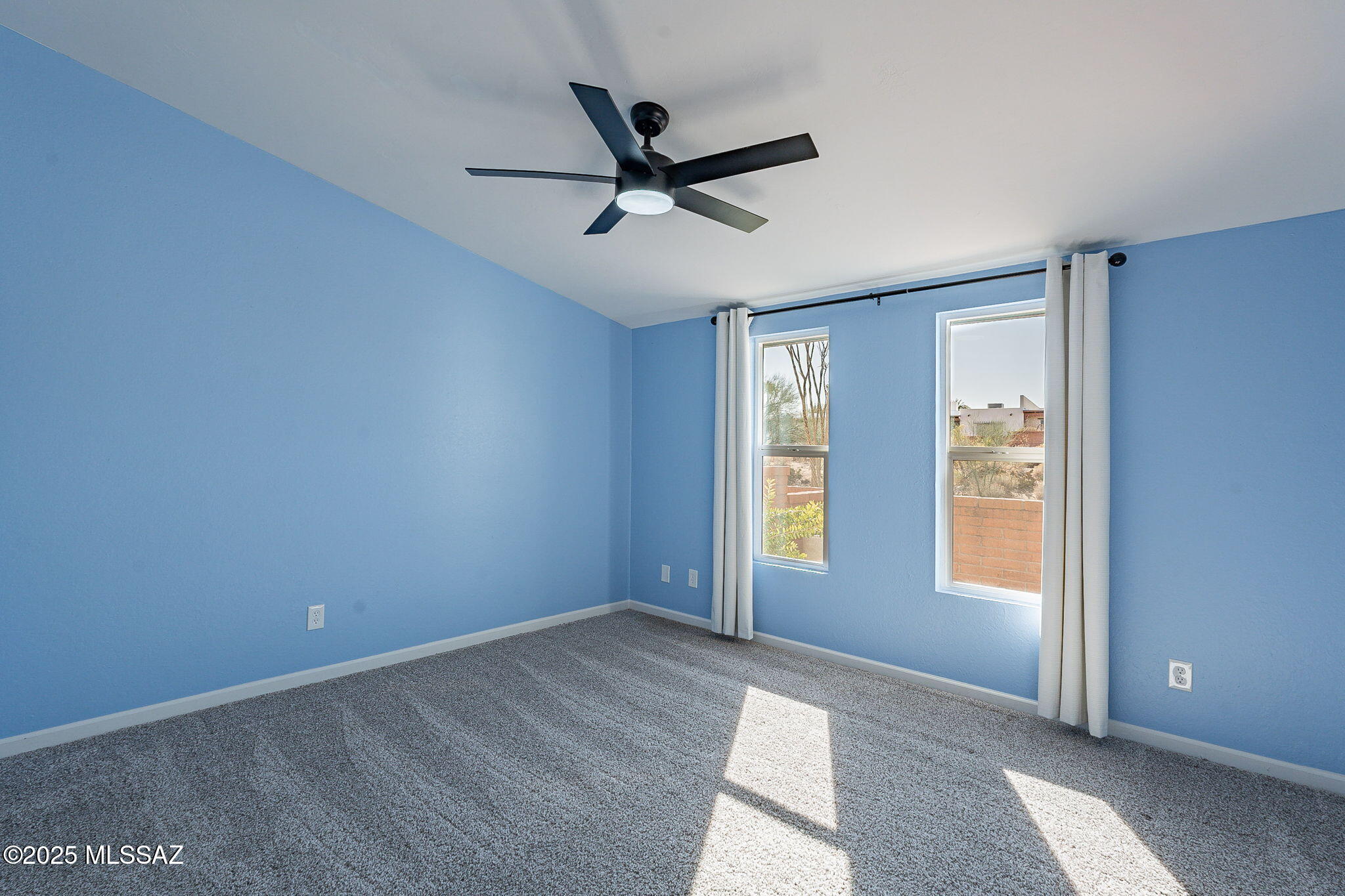 723 S Camino del Monte