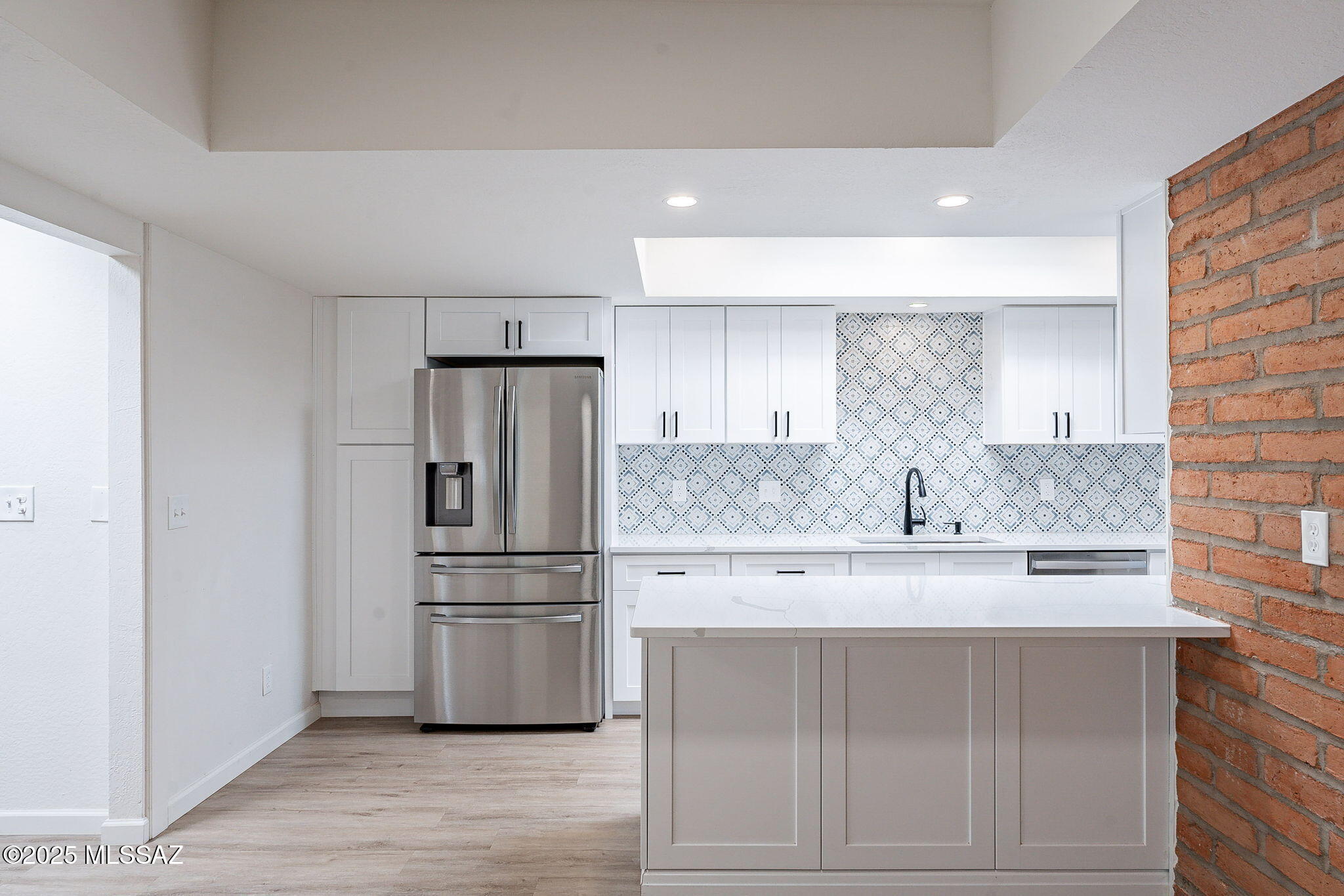 723 S Camino del Monte