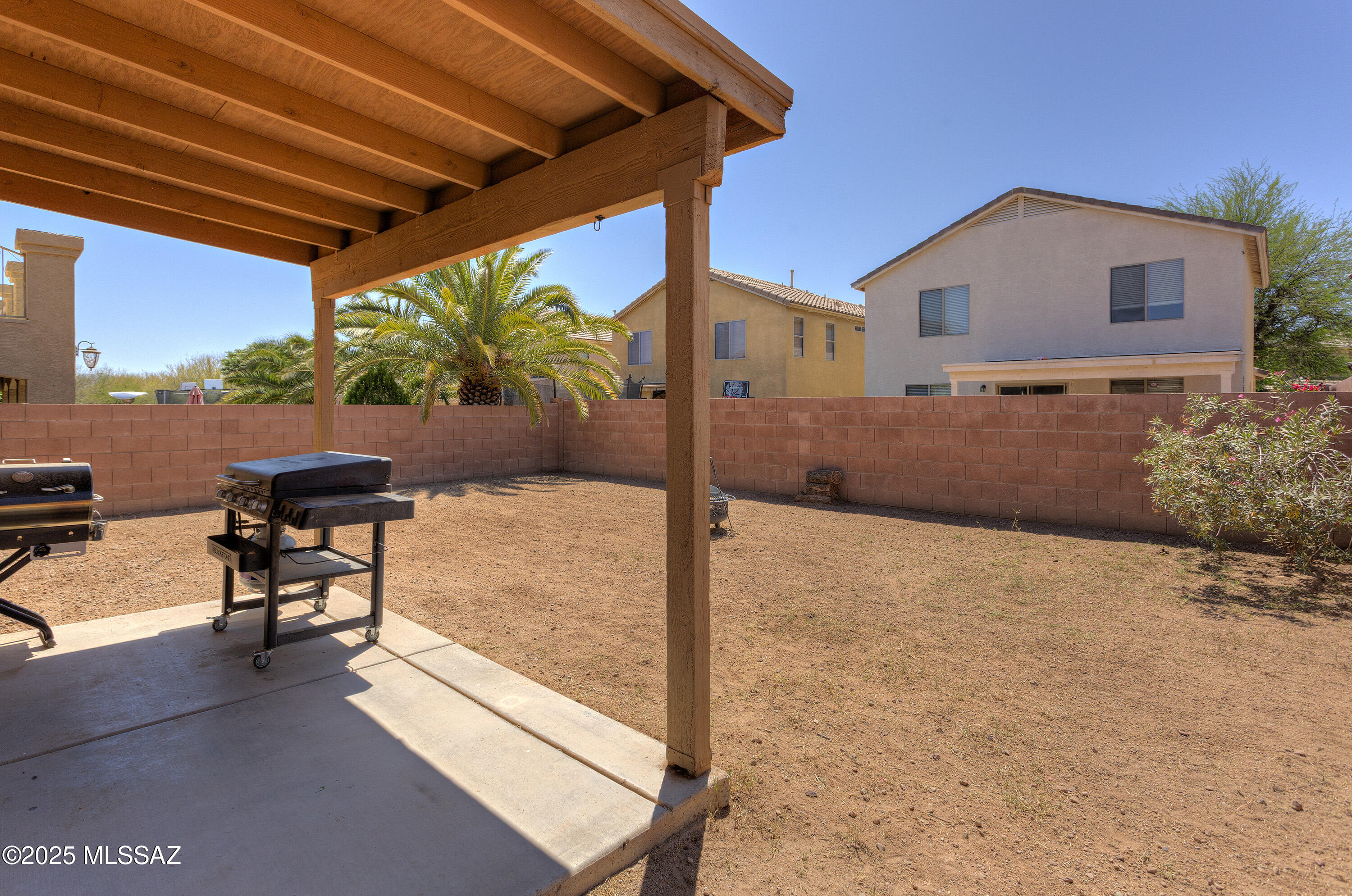 671 W Amber Sun Drive