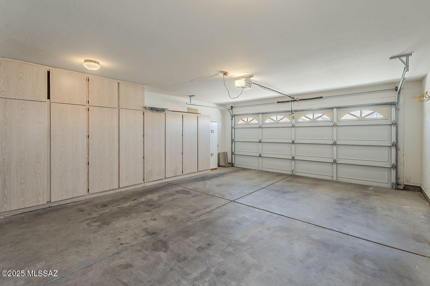 1145 W Placita Lucinda