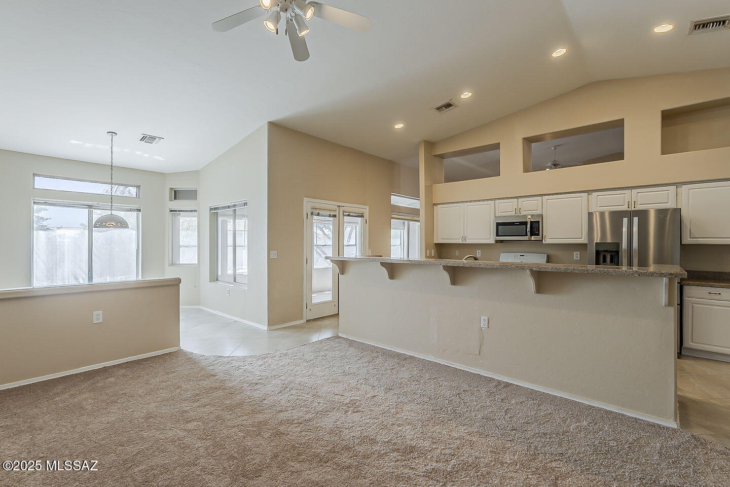 1145 W Placita Lucinda