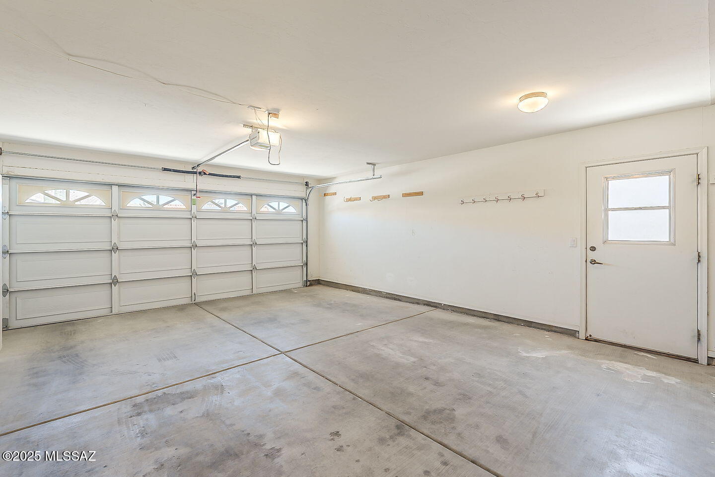 1145 W Placita Lucinda