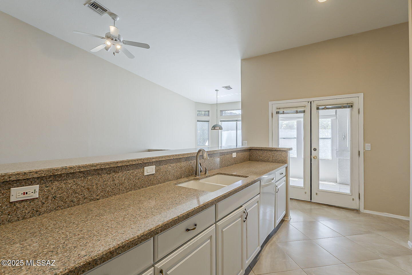 1145 W Placita Lucinda