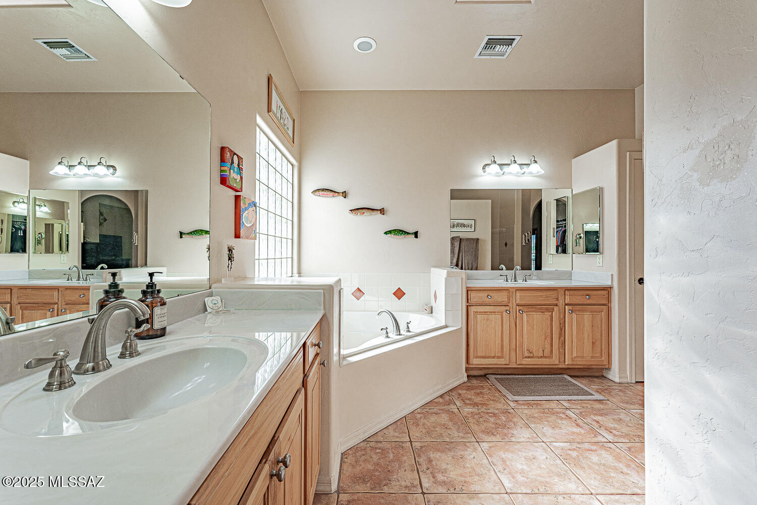 2743 S Tree Gables Drive