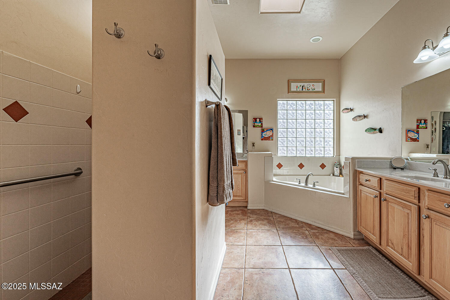 2743 S Tree Gables Drive