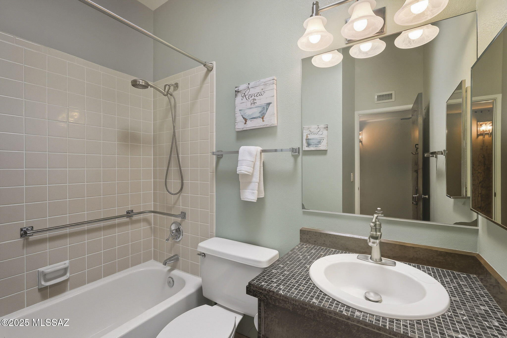 375 S Placita La Paz