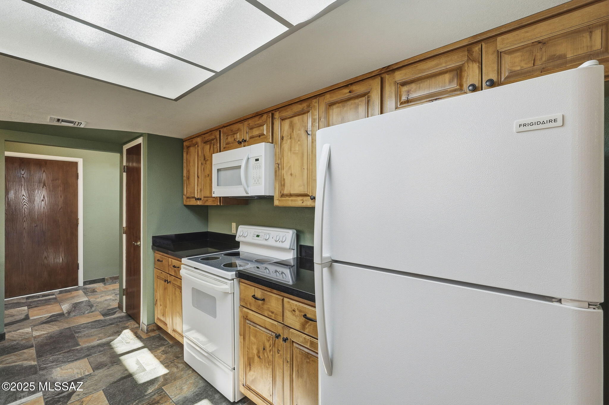 375 S Placita La Paz