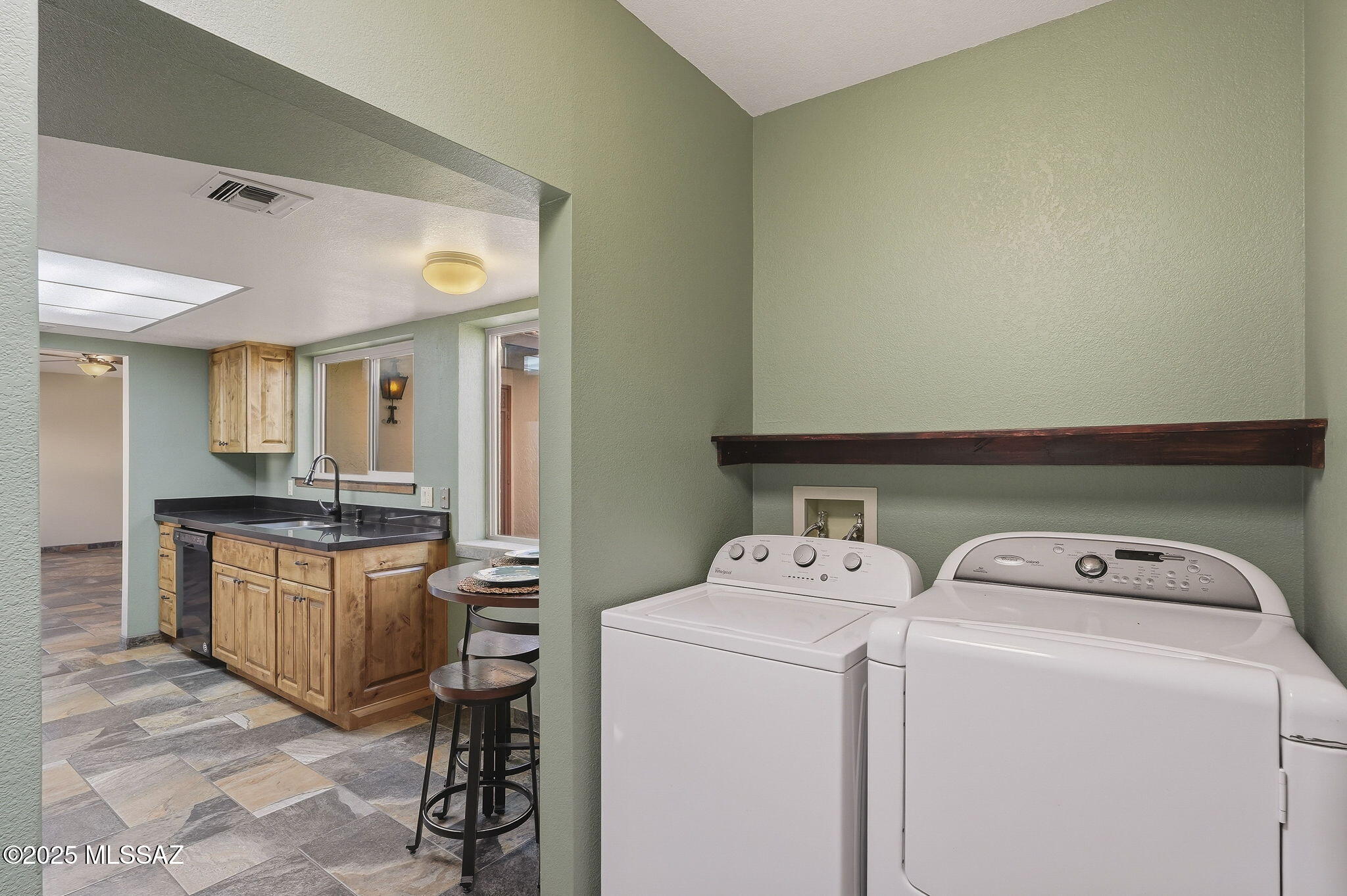 375 S Placita La Paz