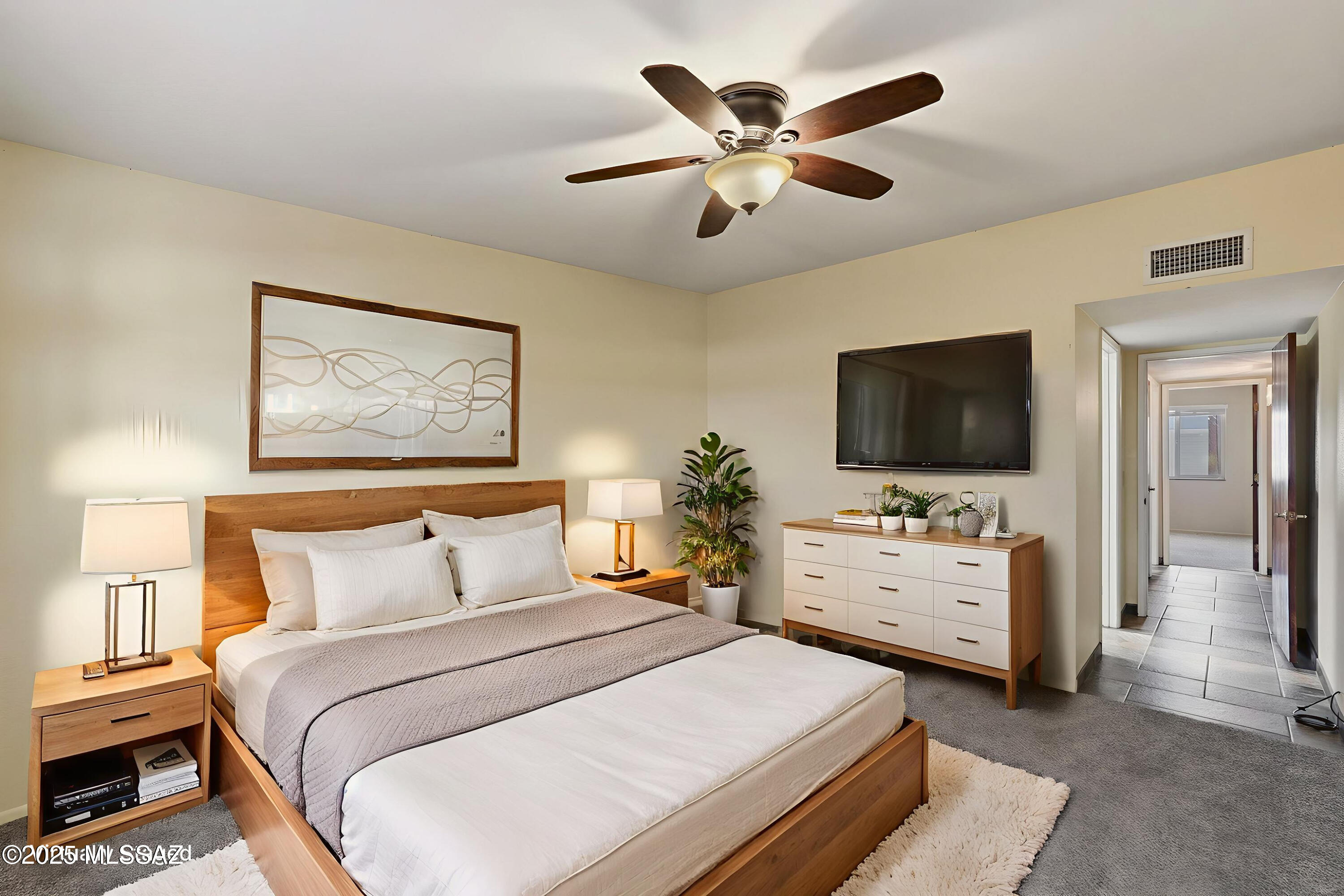 375 S Placita La Paz