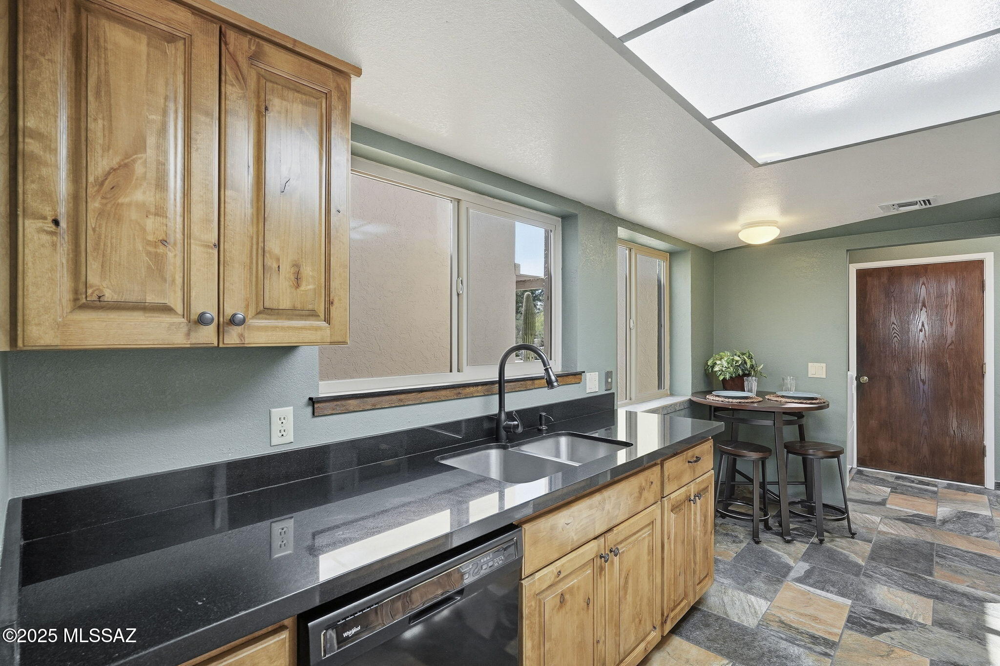 375 S Placita La Paz