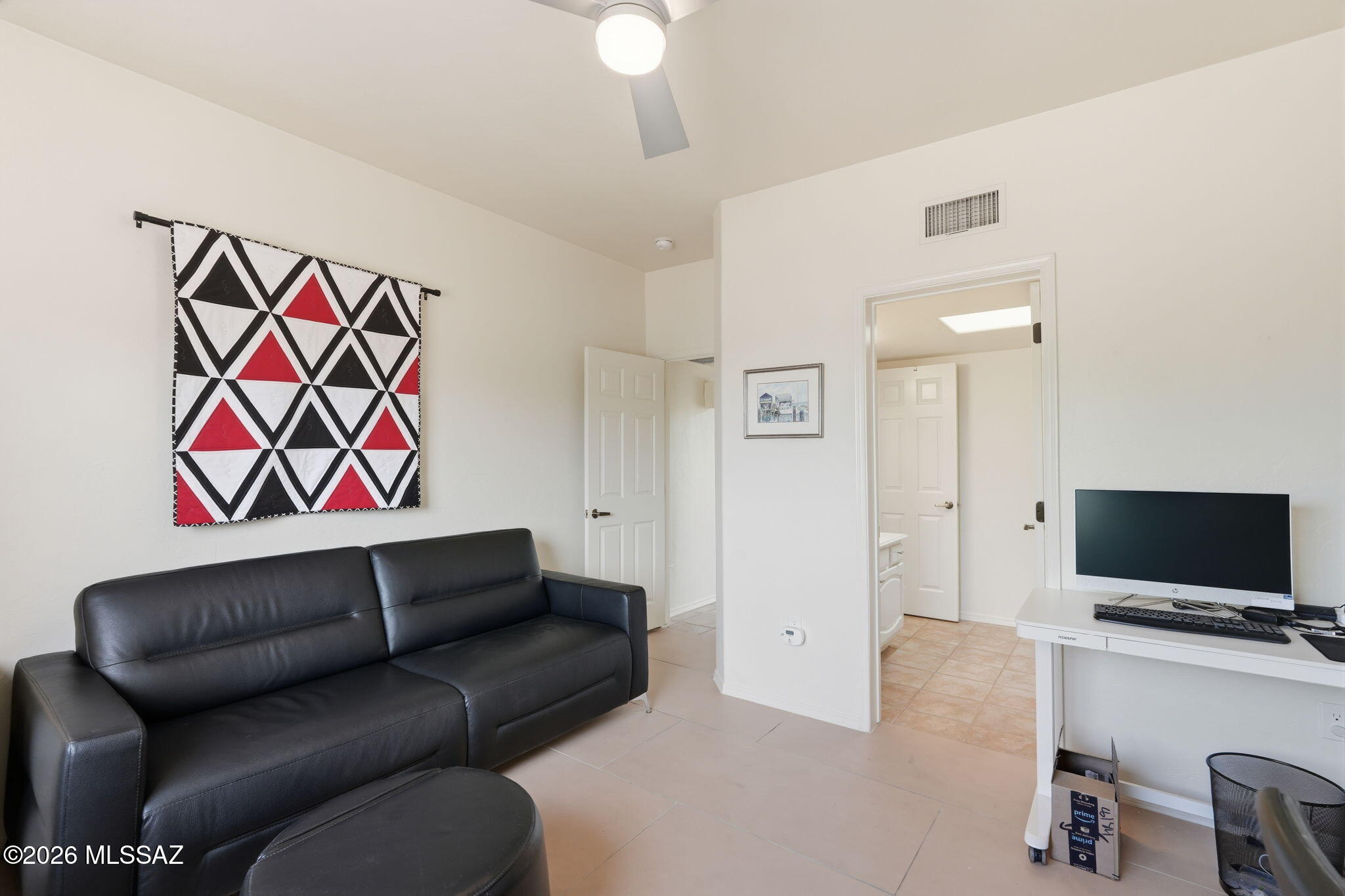 1097 W Corte Del Pintor