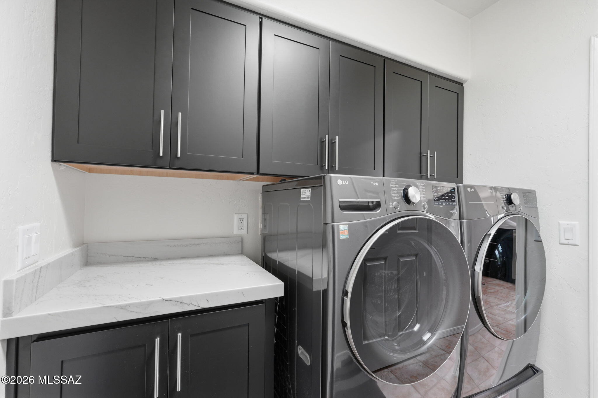 1097 W Corte Del Pintor