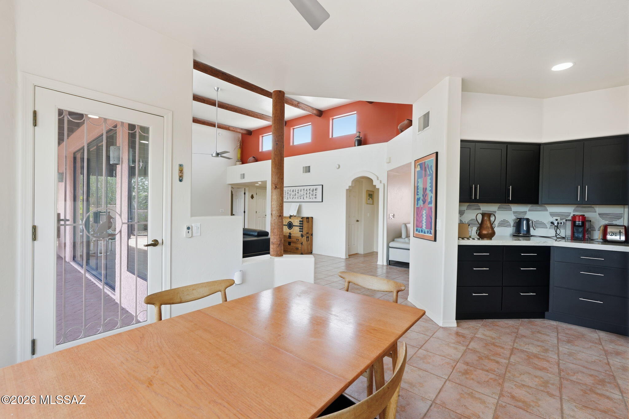 1097 W Corte Del Pintor