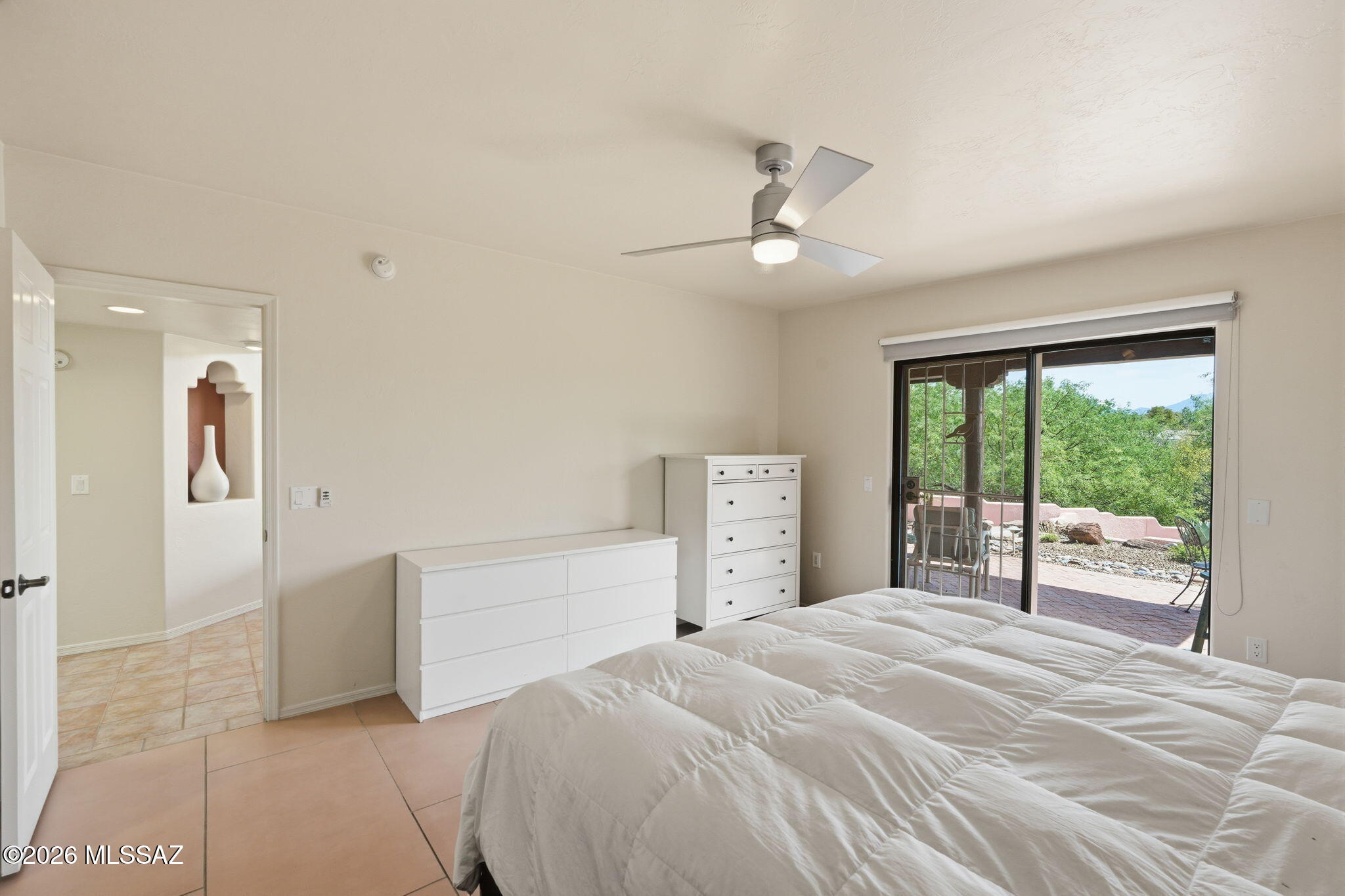 1097 W Corte Del Pintor