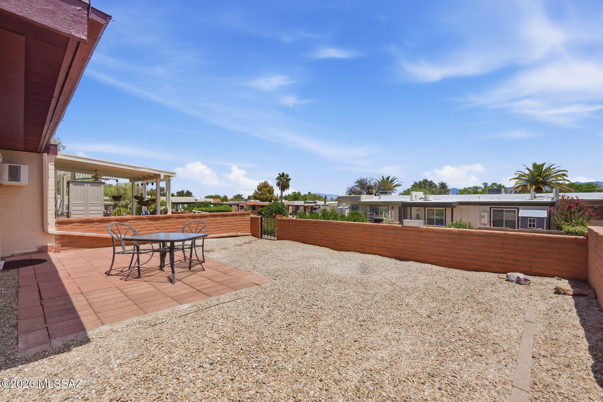 380 N Calle Del Brujo