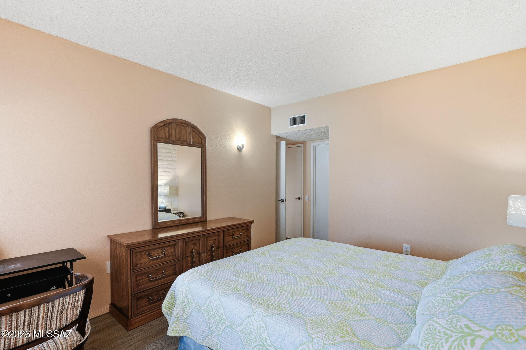 1425 W Placita Apache