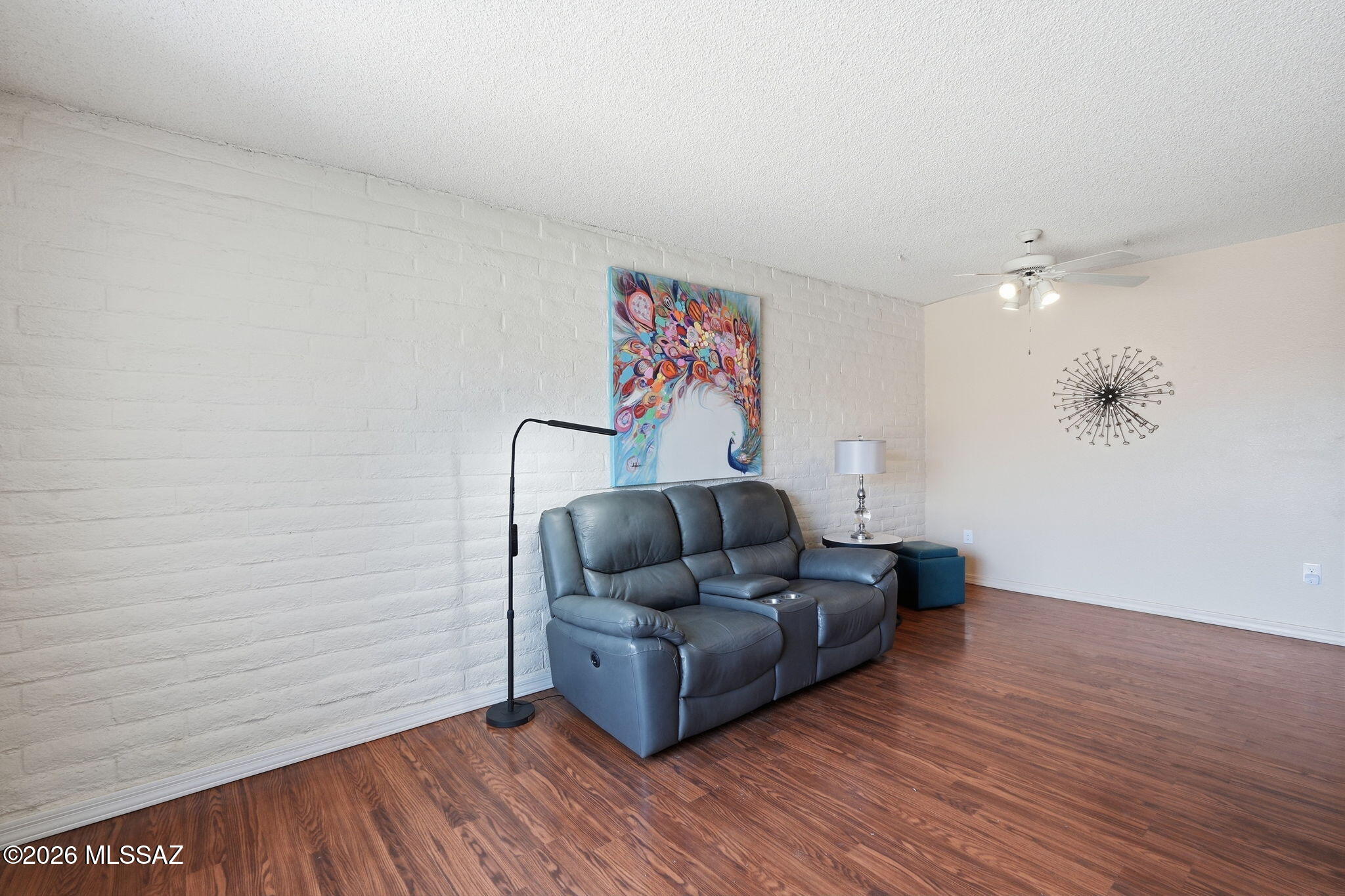 1425 W Placita Apache