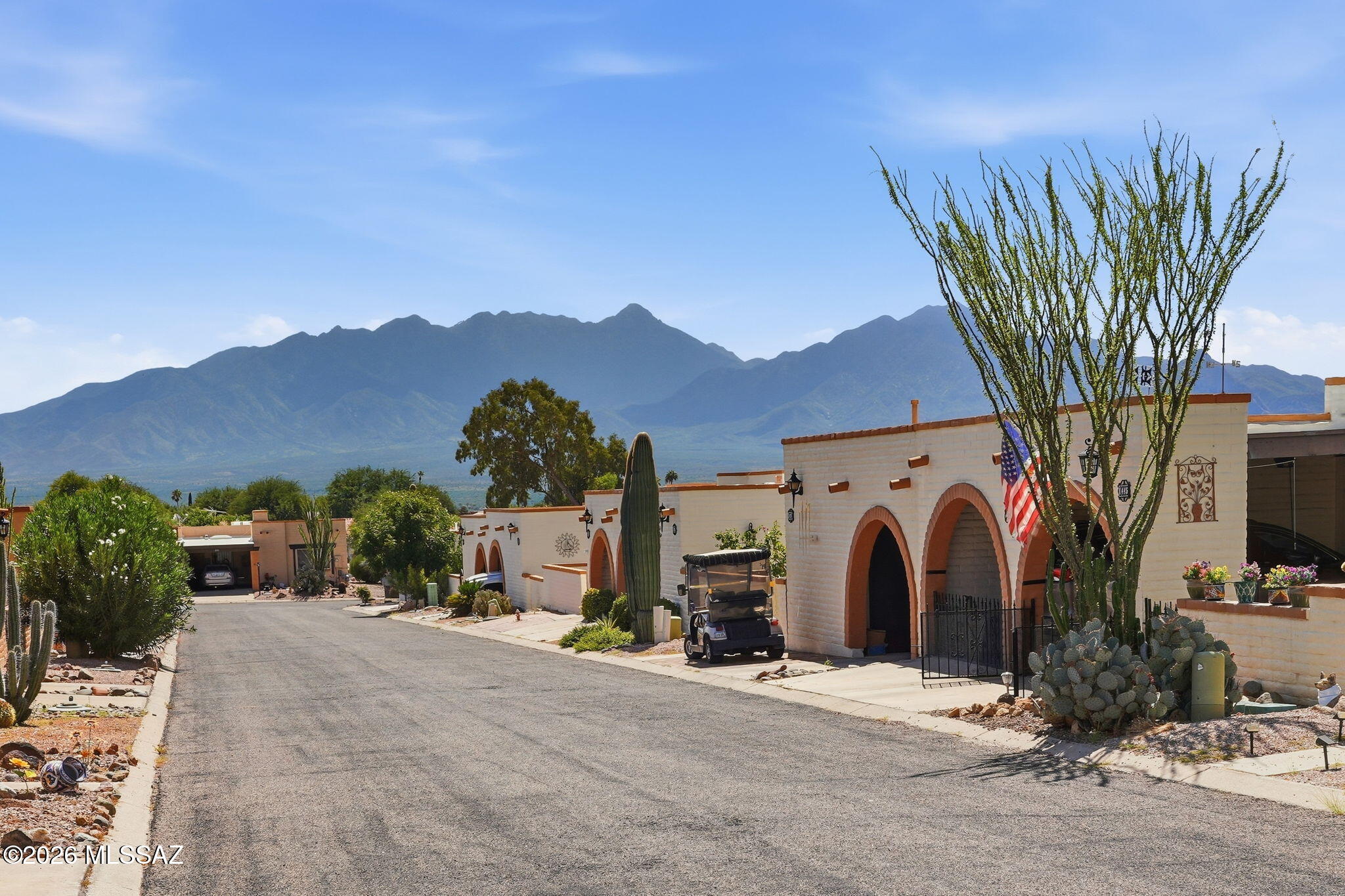 1425 W Placita Apache
