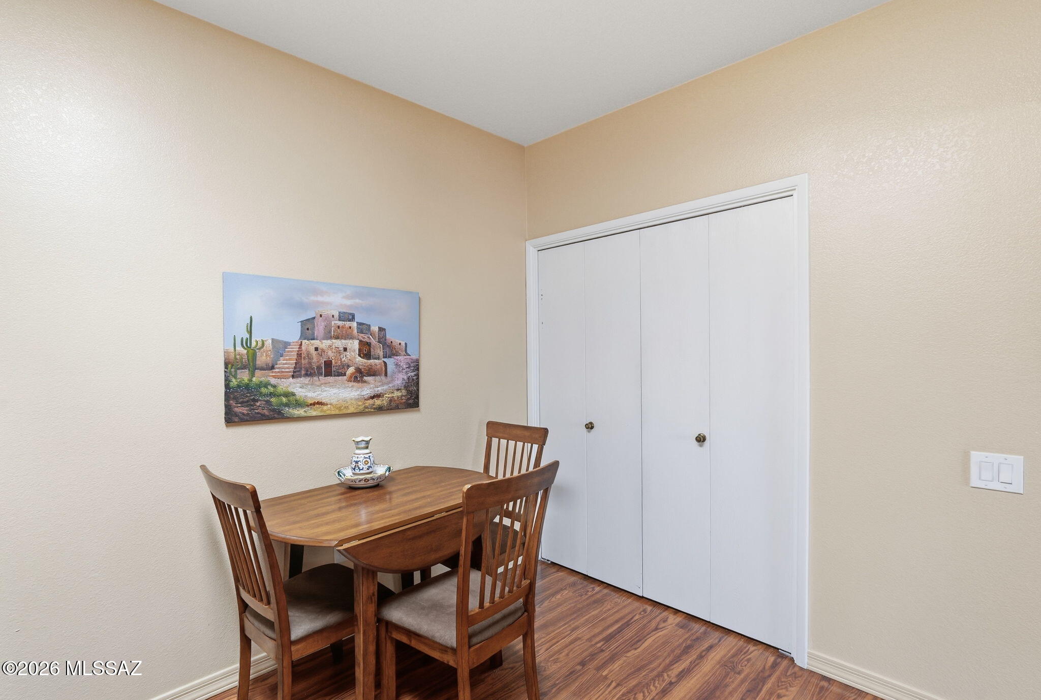 1425 W Placita Apache