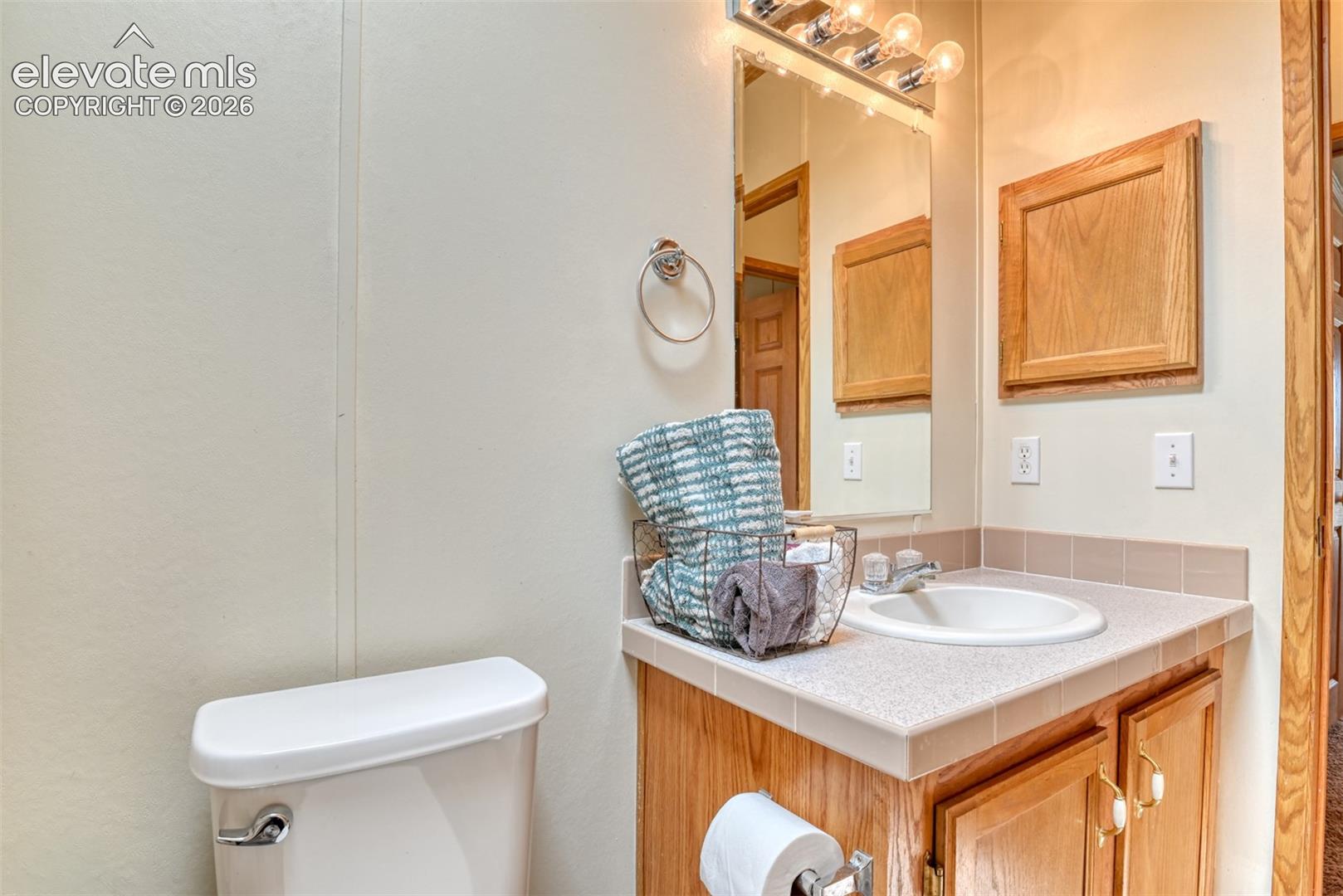 9672 Avenida Hermosa View