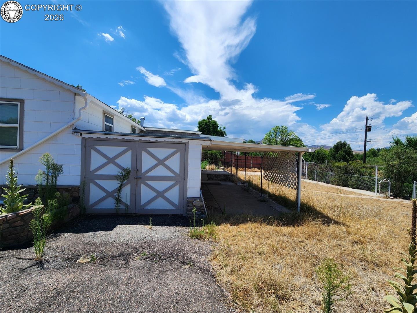 1013 Grand Avenue