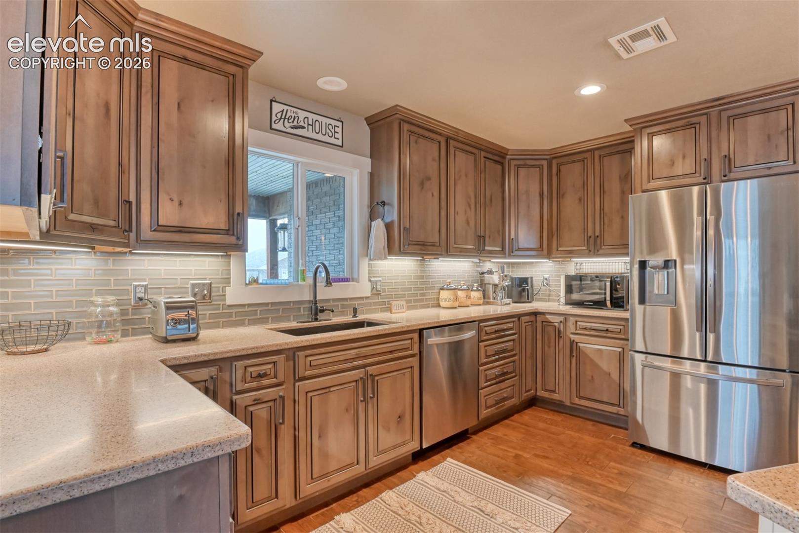 855 Marilyn Drive