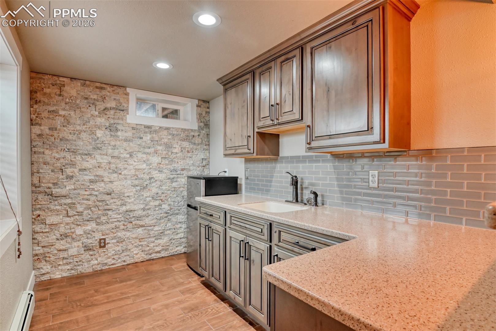 855 Marilyn Drive