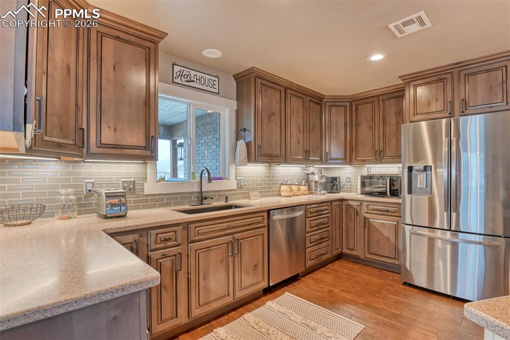 855 Marilyn Drive