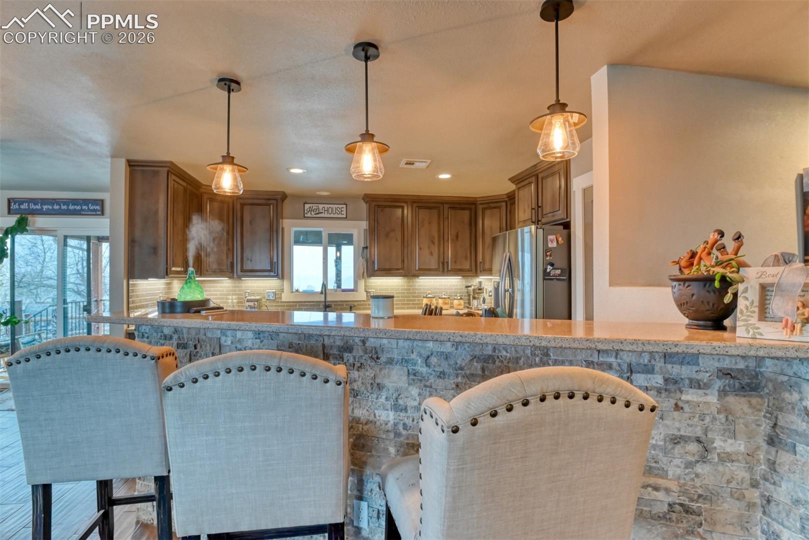 855 Marilyn Drive
