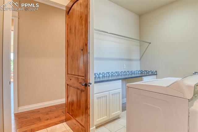 455 E Kings Deer Point