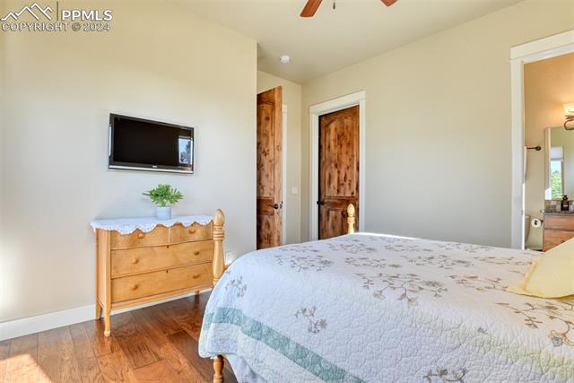 455 E Kings Deer Point