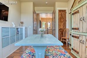 455 E Kings Deer Point