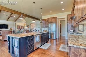 455 E Kings Deer Point