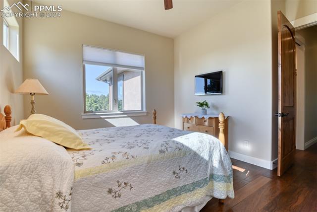 455 E Kings Deer Point