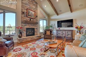 455 E Kings Deer Point