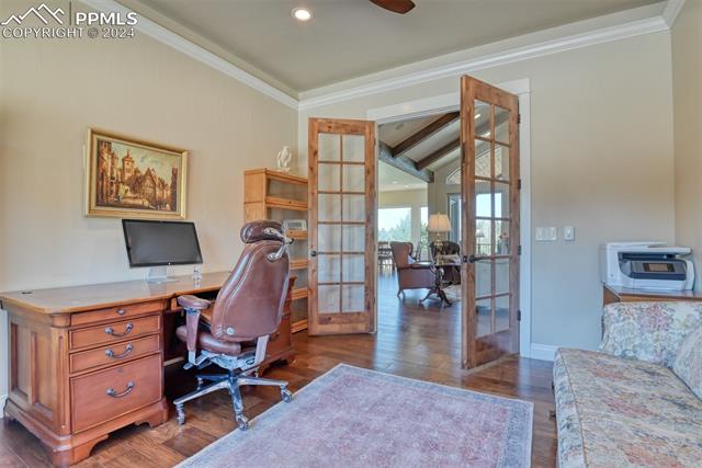 455 E Kings Deer Point