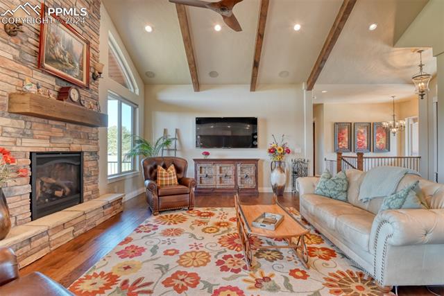 455 E Kings Deer Point