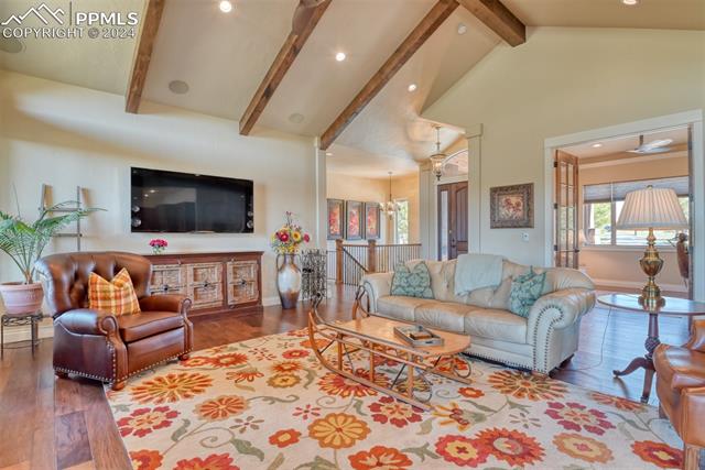 455 E Kings Deer Point