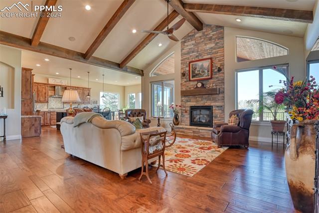 455 E Kings Deer Point